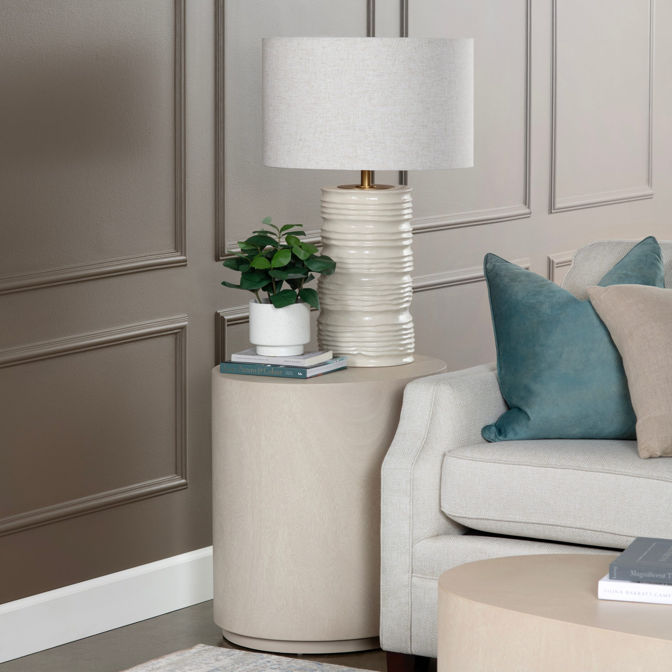 d654eb043666cd12b91ad0dab4e5f6b7 Lexington End Table - Image 1