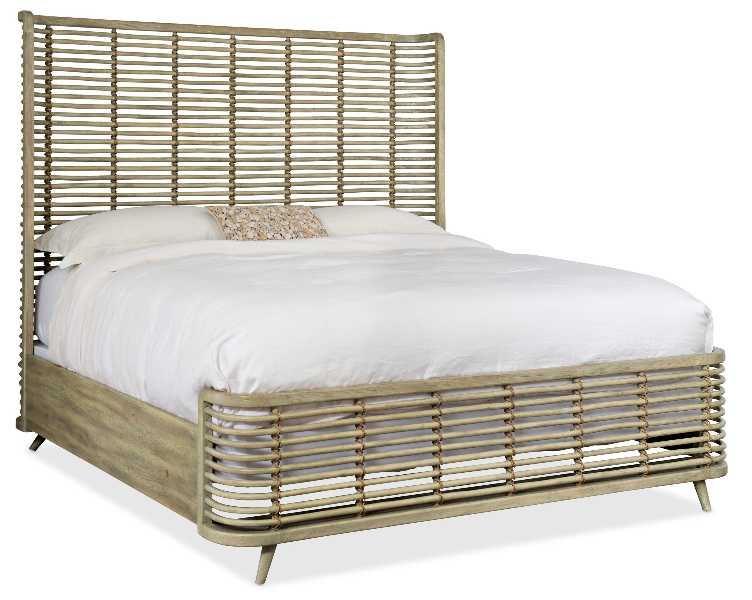 edd908c8e19416ec5ce1d90615c3834b Surfrider Queen Rattan Bed - Image 1